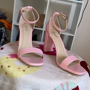 BRAND NEW PINK SANDAL/PUMP HEELS SIZE 11
